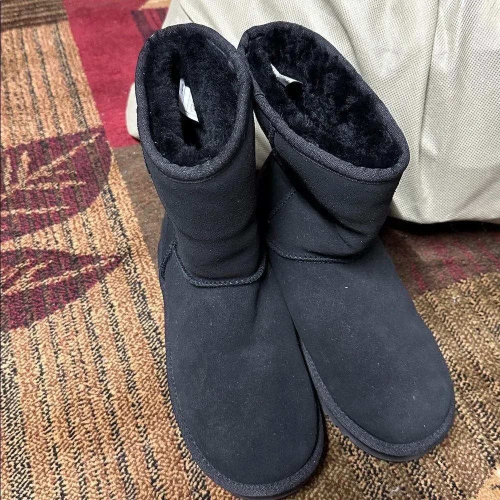Koolaburra by Ugg Classic Short Women’s Black Winter Boots